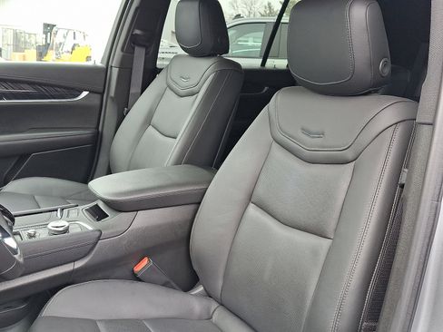 Certified 2024 Cadillac XT6 Premium Luxury image 17