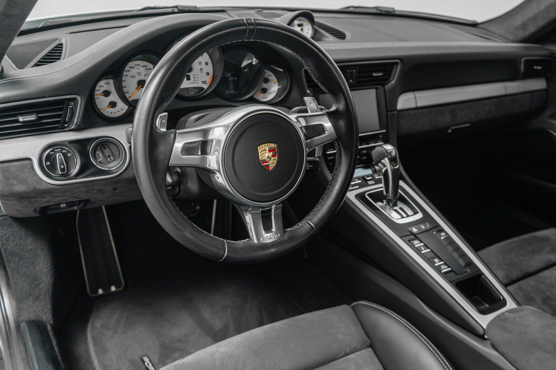 Used 2014 Porsche 911 GT3 RWD image 13