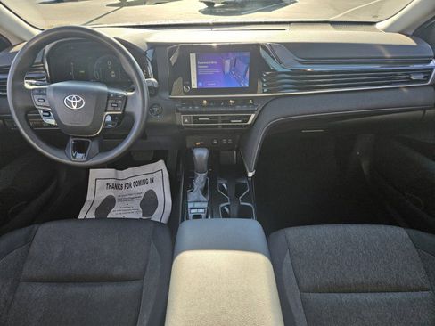 Used 2025 Toyota Camry LE image 13