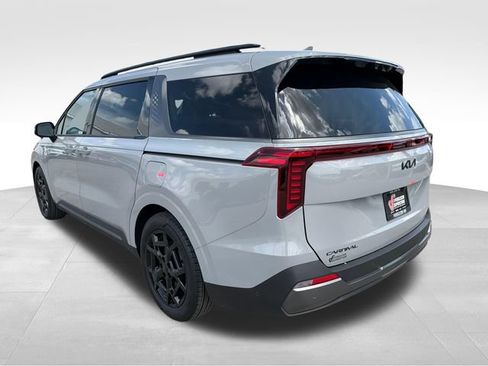 New 2026 Kia Carnival SX Prestige FWD image 5