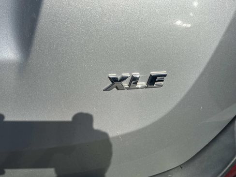 Used 2013 Toyota RAV4 XLE image 8