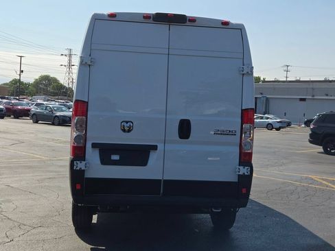 Used 2026 RAM ProMaster 2500 w/ Convenience Group FWD image 13