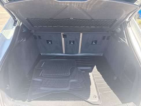 Used 2019 Porsche Macan AWD/4WD image 17