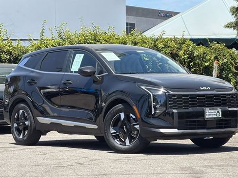 Used 2026 Kia Sportage LX FWD image 2
