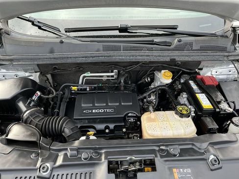 Used 2019 Chevrolet Trax LT w/ LT Convenience Package image 19