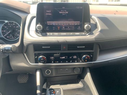 Certified 2023 Nissan Rogue SV w/ SV Premium B Package AWD/4WD image 9