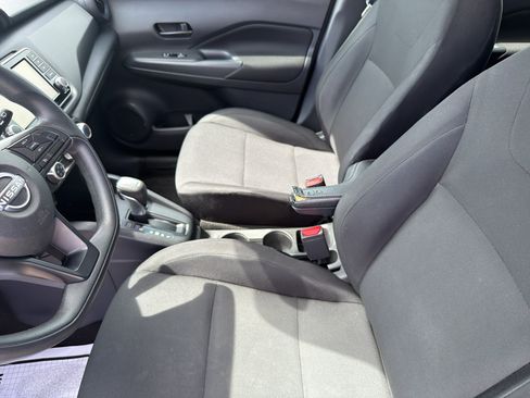 Used 2023 Nissan Kicks S w/ Interior Electronics Package FWD image 9