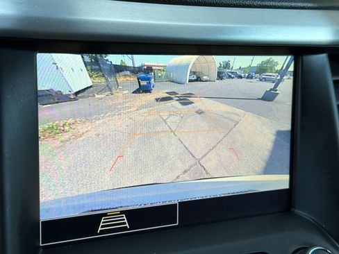 Used 2022 GMC Acadia SLE FWD image 19