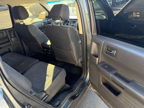 Used 2017 Ford Flex SE FWD image 8