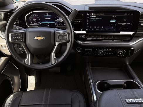Used 2024 Chevrolet Silverado 2500 High Country w/ High Country Premium Package AWD/4WD image 13