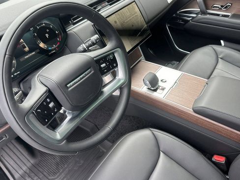 New 2026 Land Rover Range Rover SE AWD/4WD image 3