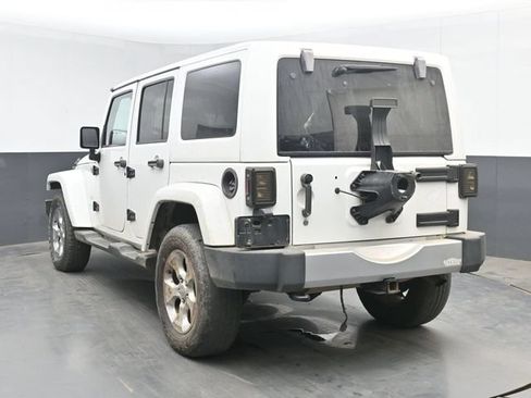 Used 2015 Jeep Wrangler Unlimited Sahara w/ Trailer Tow Group AWD/4WD image 7