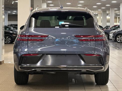 Used 2026 Genesis GV70 2.5T AWD/4WD image 5