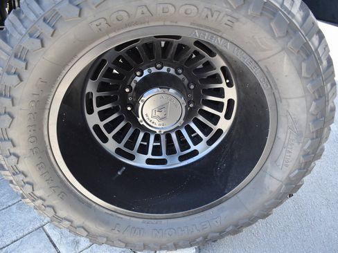 Used 2025 Ford F450 Lariat w/ FX4 Off-Road Package image 11