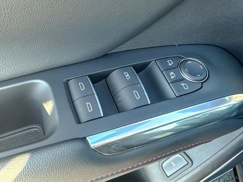 Certified 2024 Chevrolet Traverse RS w/ LPO, Floor Liner Package image 19