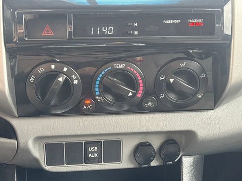 Used 2013 Toyota Tacoma PreRunner image 11