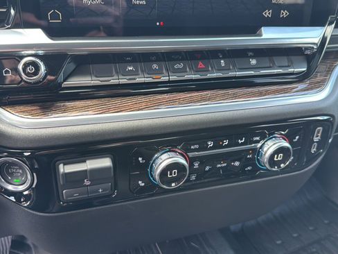 Used 2026 GMC Sierra 1500 Elevation w/ Elevation Select Package image 19