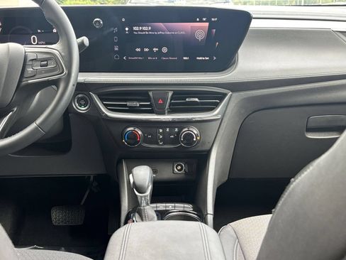 Used 2026 Buick Encore GX Preferred FWD image 16