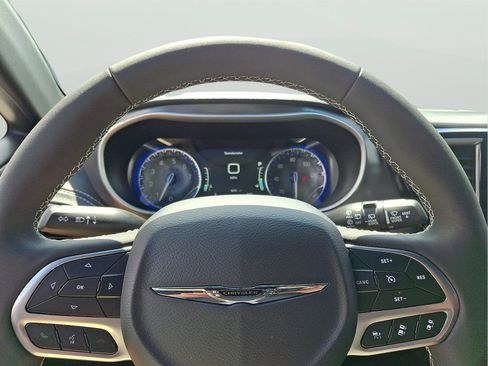 New 2026 Chrysler Pacifica Select AWD/4WD image 13
