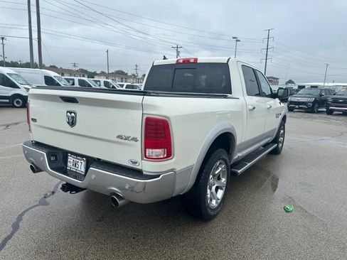 Used 2017 RAM 1500 Laramie w/ Convenience Group AWD/4WD image 4