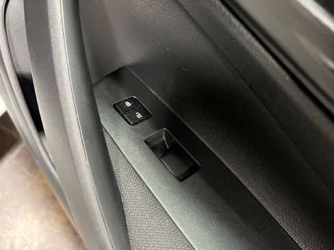 Used 2024 Toyota Corolla LE image 24