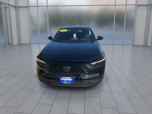 Used 2023 Honda Accord Sport image 3