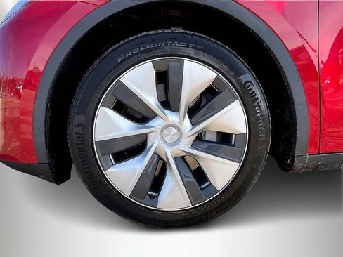 Used 2021 Tesla Model Y Long Range AWD/4WD image 33