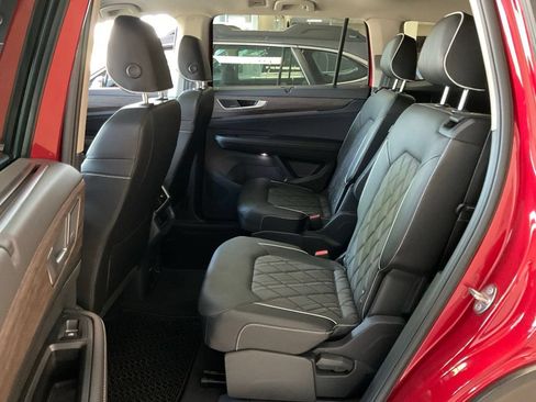 Used 2025 Volkswagen Atlas SEL Premium R-Line AWD/4WD image 21
