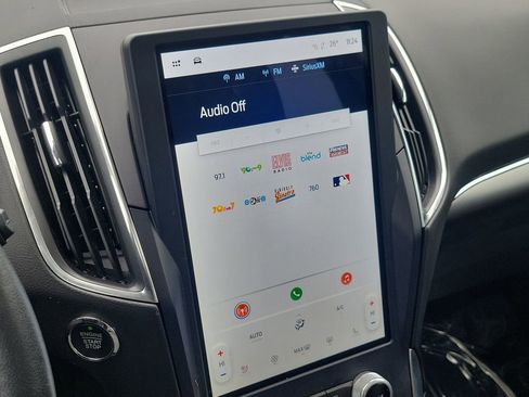 Used 2023 Ford Edge Titanium w/ Class II Trailer Tow Package image 17