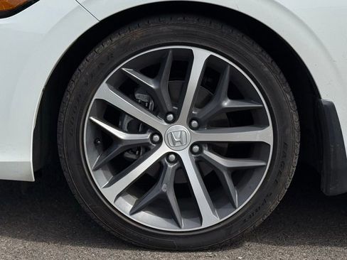 Used 2024 Honda Civic Touring image 9