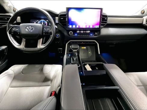 Used 2024 Toyota Tundra Limited image 18
