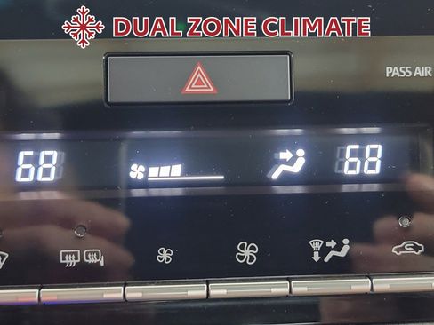 Certified 2020 Toyota Avalon Limited w/ Advanced Safety Package image 24