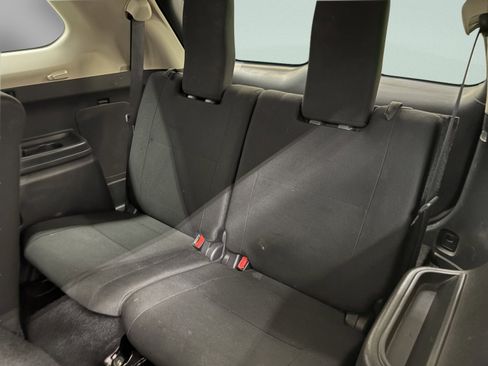 Used 2018 Mitsubishi Outlander SE image 13