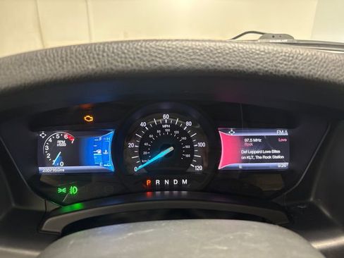 Used 2015 Ford Expedition Limited image 37