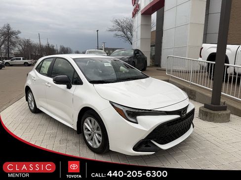 New 2026 Toyota Corolla SE image 2