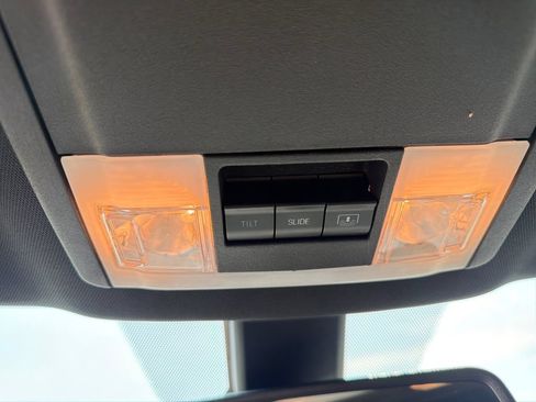 Used 2017 Ford Explorer Platinum AWD/4WD image 35