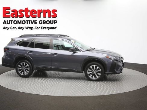 Used 2023 Subaru Outback Limited AWD/4WD image 43