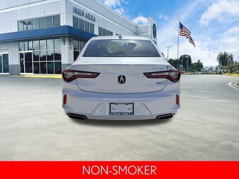 Used 2023 Acura TLX image 5