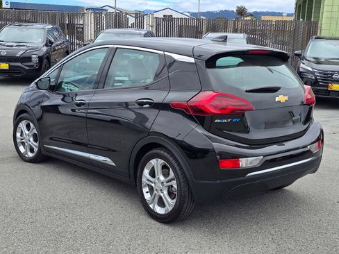 Used 2019 Chevrolet Bolt LT FWD image 3