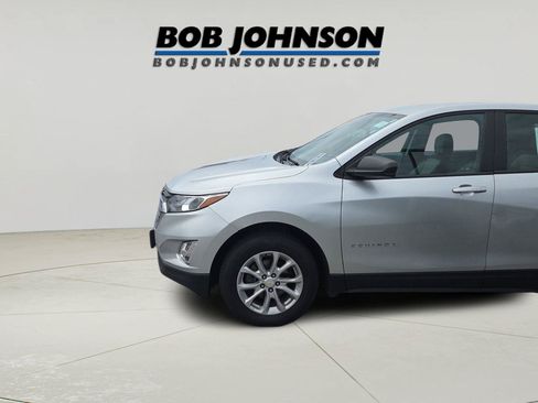 Used 2020 Chevrolet Equinox LS w/ LPO, Floor Liner Package AWD/4WD image 21