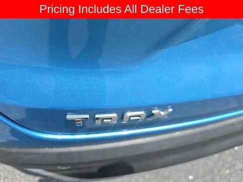 Used 2025 Chevrolet Trax LT w/ Driver Confidence Package FWD image 16
