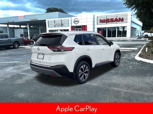 Certified 2022 Nissan Rogue SV w/ SV Premium Package image 3