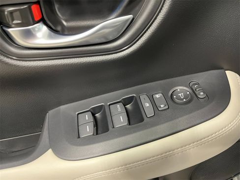 New 2026 Honda HR-V LX image 12