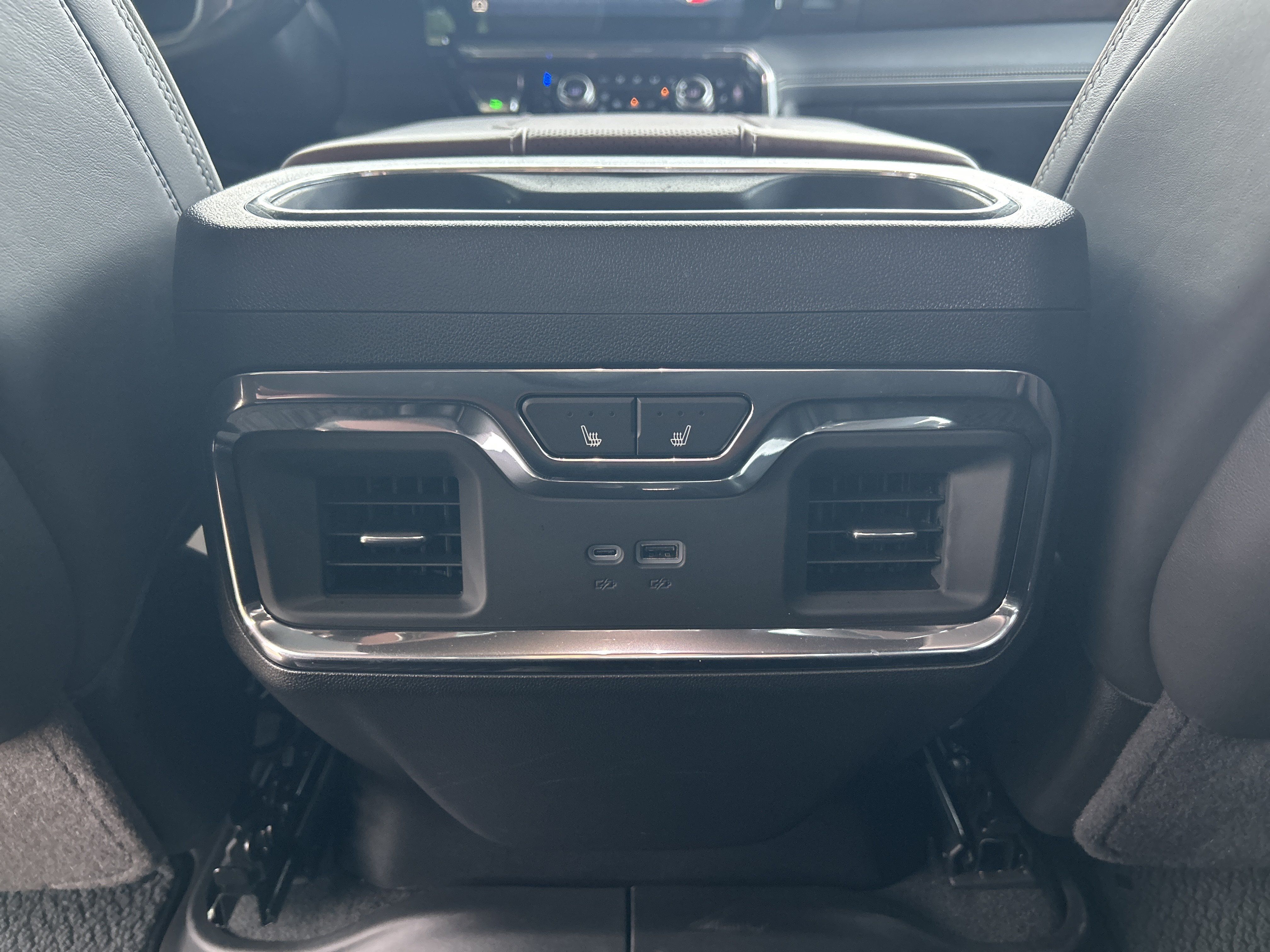 Used 2024 GMC Sierra 1500 Denali Ultimate AWD/4WD image 28