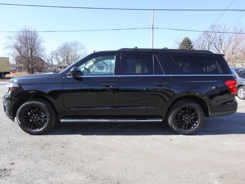 Certified 2022 Ford Expedition Max XLT image 5