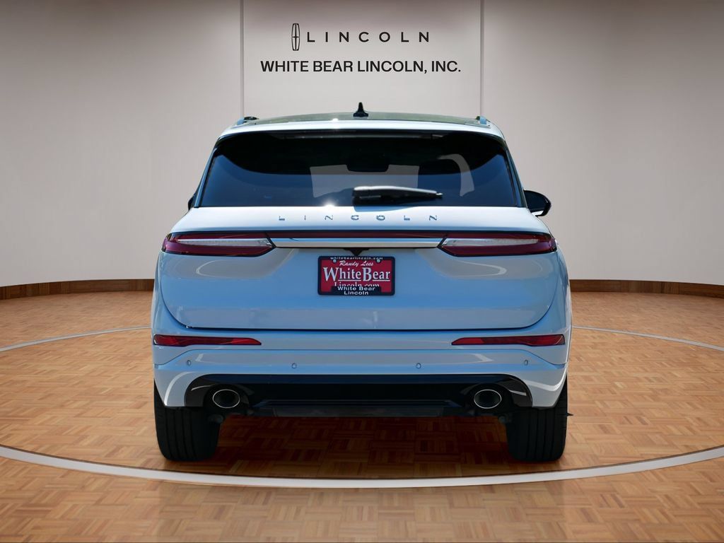 Used 2025 Lincoln Corsair AWD w/ Equipment Group 101A image 6