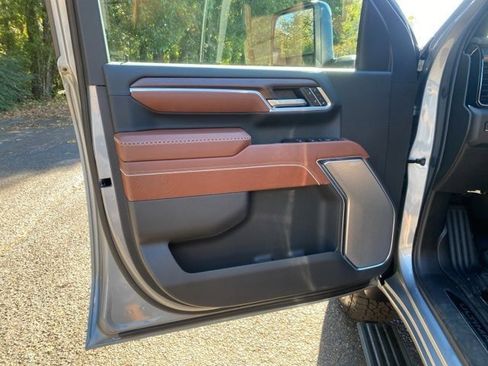 New 2026 GMC Sierra 2500 Denali Ultimate image 13