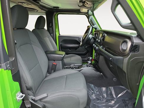 Used 2020 Jeep Wrangler Sport AWD/4WD image 15