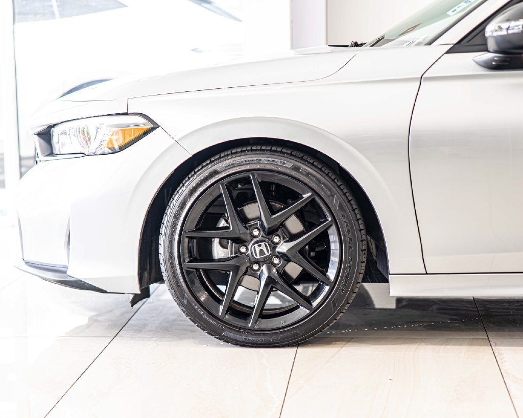 Used 2025 Honda Civic Sport image 8