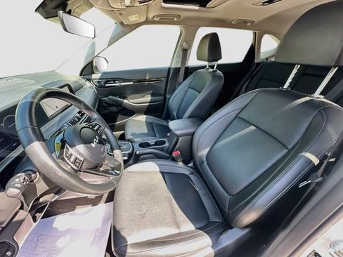 Used 2024 Kia Seltos EX AWD/4WD image 23